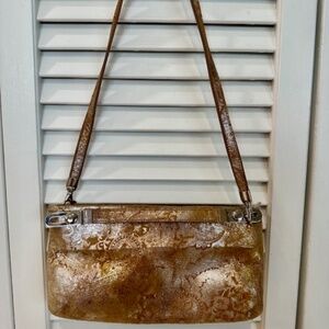 VINTAGE WOMEN'S DUE FRATELLI GENUINE LEATHER HANDBAG, SHINY BROWN & SILVER COLOR